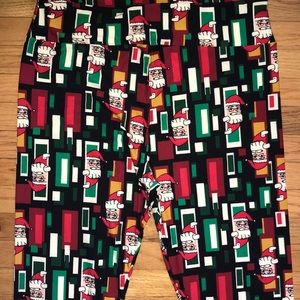 LuLaRoe holiday leggings.